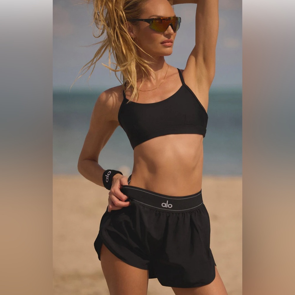 Alo yoga - black - match point short